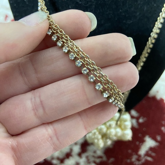 Tri-Strand Necklace With Large Faux Pearl Pendant. - Picture 4 of 5